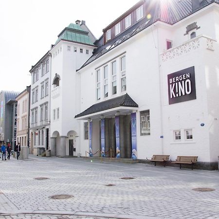Explore The City! I 500M To Torget I Self Check-In Bergen Exterior photo